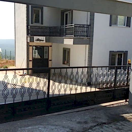 Takay Otomatik Kapı Sistemleri, Modern ve güvenilir otomatik kapı sistemleri.